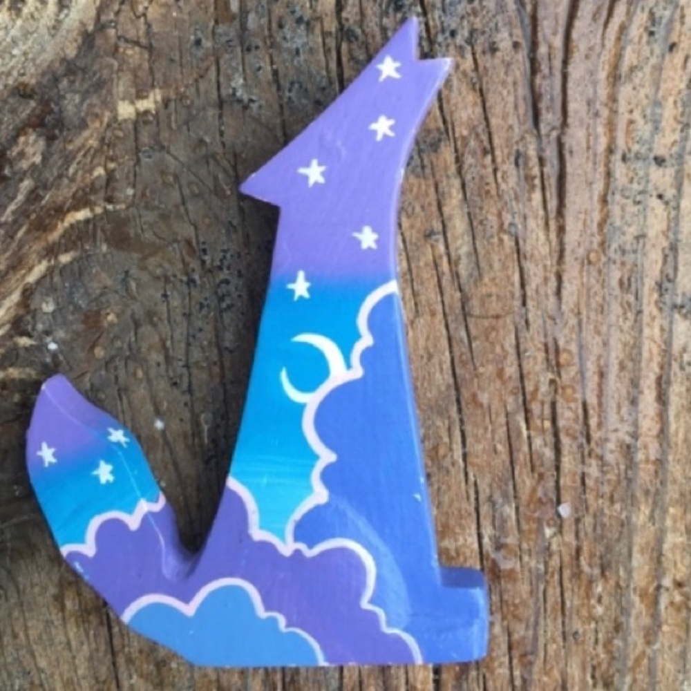 WOLF PIN Vintage Hand Crafted Moon Stars Coyote - Picture 3 of 5